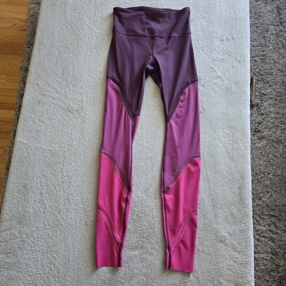 Lululemon Colour Me Ombre Tight 28" Dark Adobe/Blush Berry/Violet Red size 4 - Picture 2 of 14
